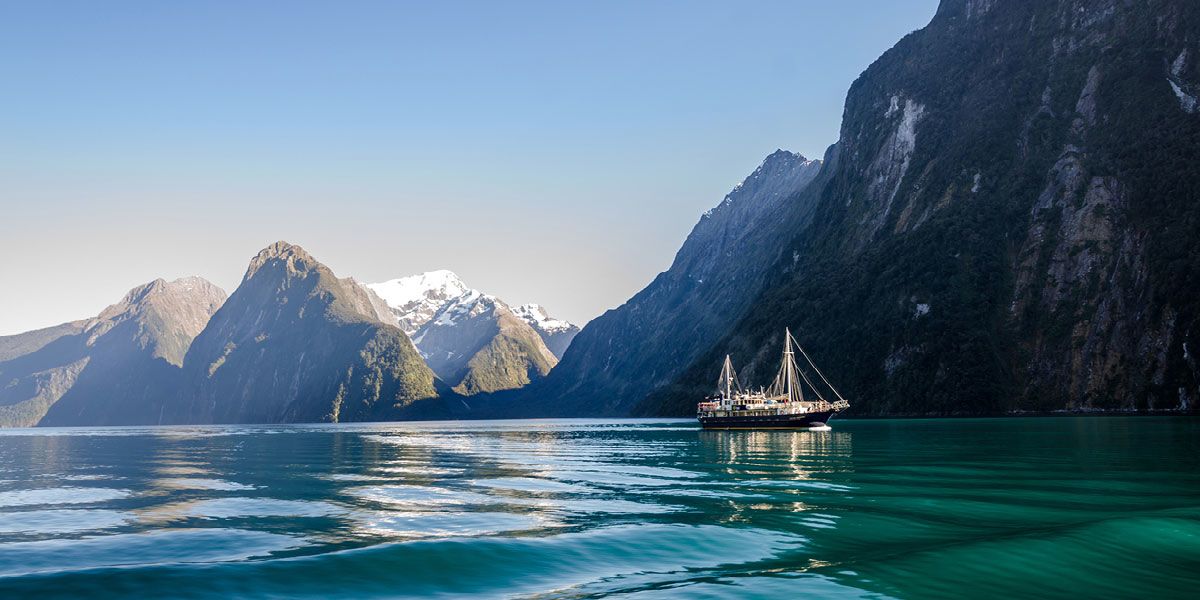 Milford Sound Cruise, hike Routeburn Track