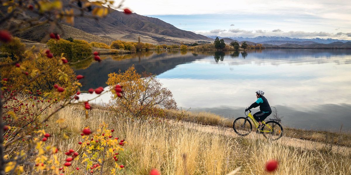 E-Bike Hawea River Trail, explore Wanaka
